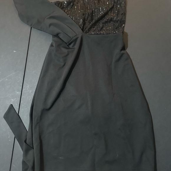 NWT Elegant Black Sequin Cocktail Dress for Women. Prom Dress. Shipping Discount - Picture 2 of 5